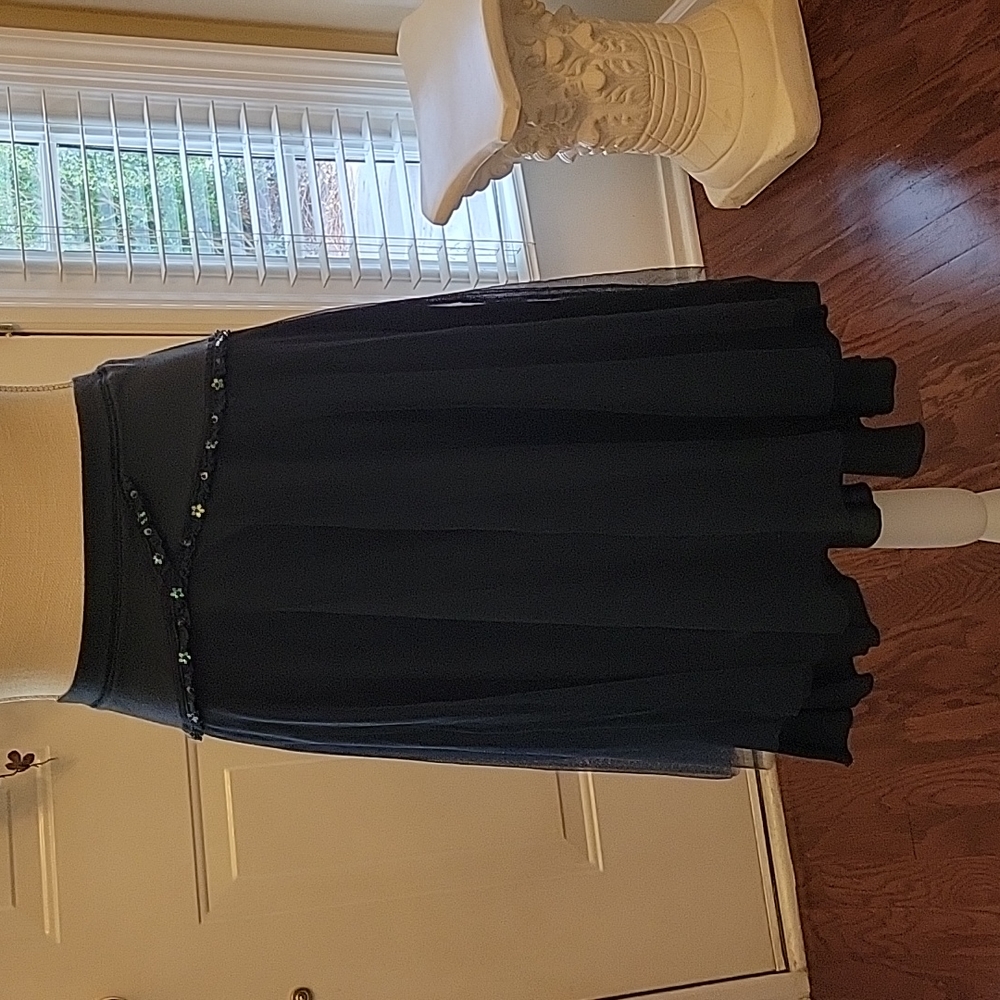 Free People navy blue full skirt lace & flower beaded trim net overlay 10 EUC…